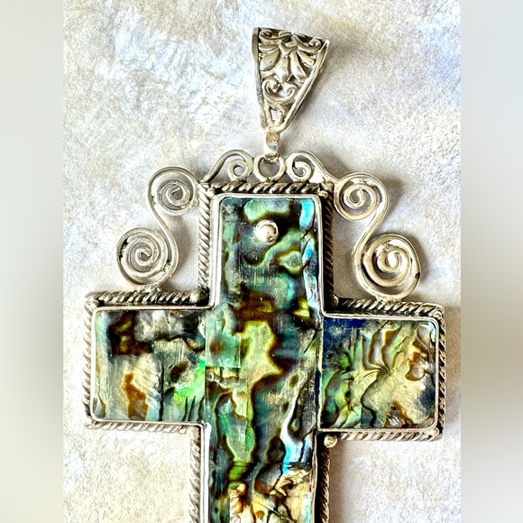 Sterling silver Large 3โ cross abalone inlay pendant scroll decorative bail - Picture 3 of 6